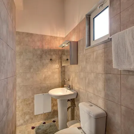 Bed & Breakfast Antartisa Limni (Crete)