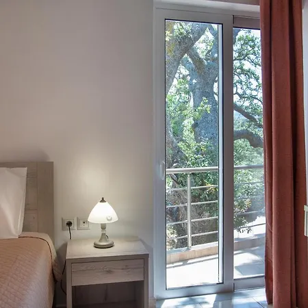 Bed & Breakfast Antartisa Limni (Crete)