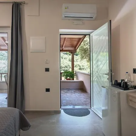 Bed & Breakfast Antartisa Limni (Crete)