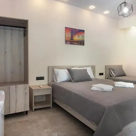 Antartisa Bed & Breakfast *