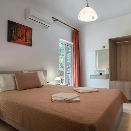 Antartisa Bed & Breakfast *