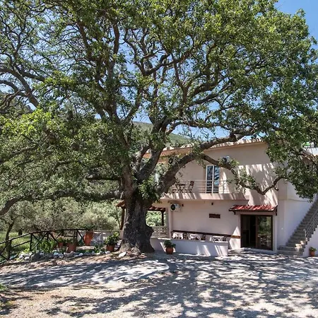 Bed & Breakfast Antartisa Limni (Crete)