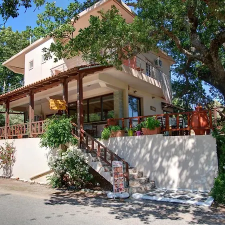 Antartisa Bed & Breakfast *
